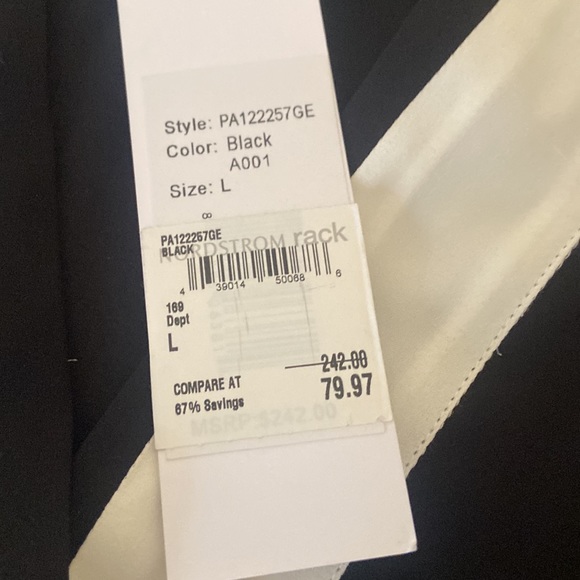 Black and white blouse by Parker L.🍄 - Picture 2 of 3